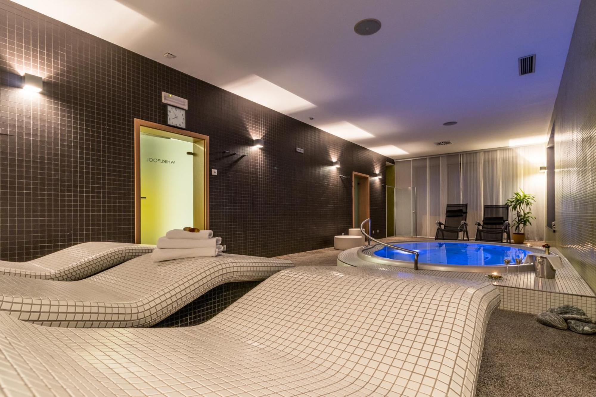 Hotel Kravi Hora Bořetice Εξωτερικό φωτογραφία