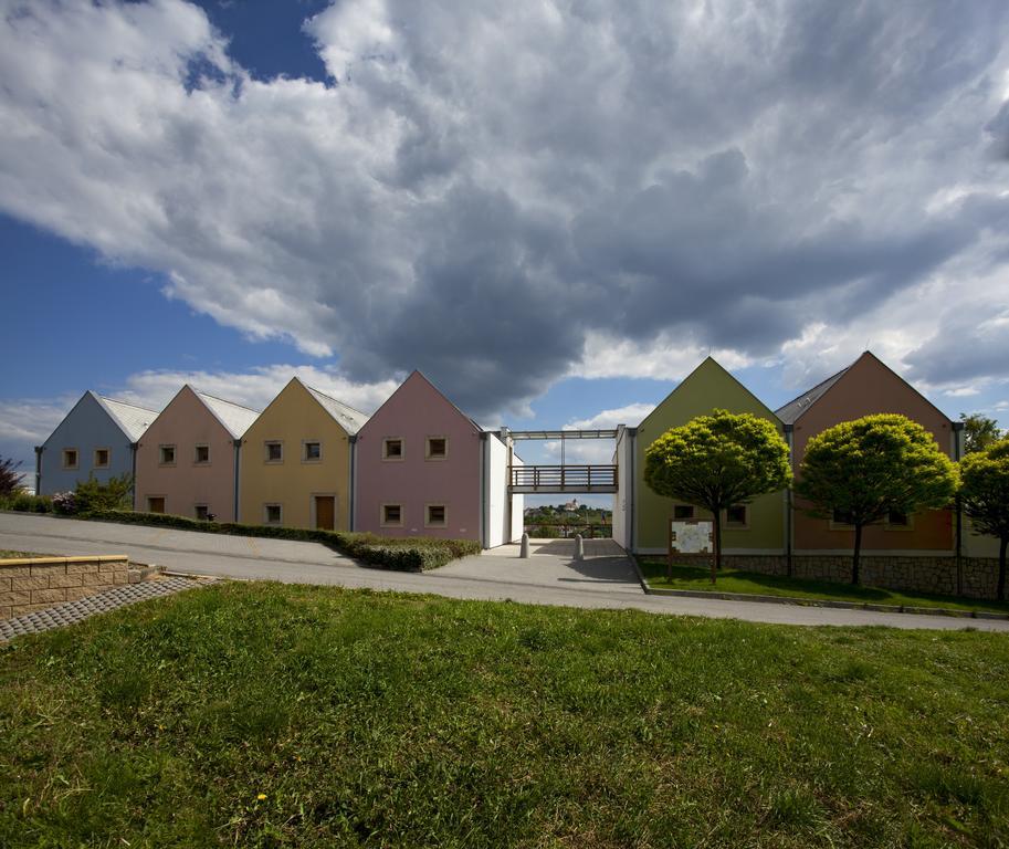 Hotel Kravi Hora Bořetice Εξωτερικό φωτογραφία